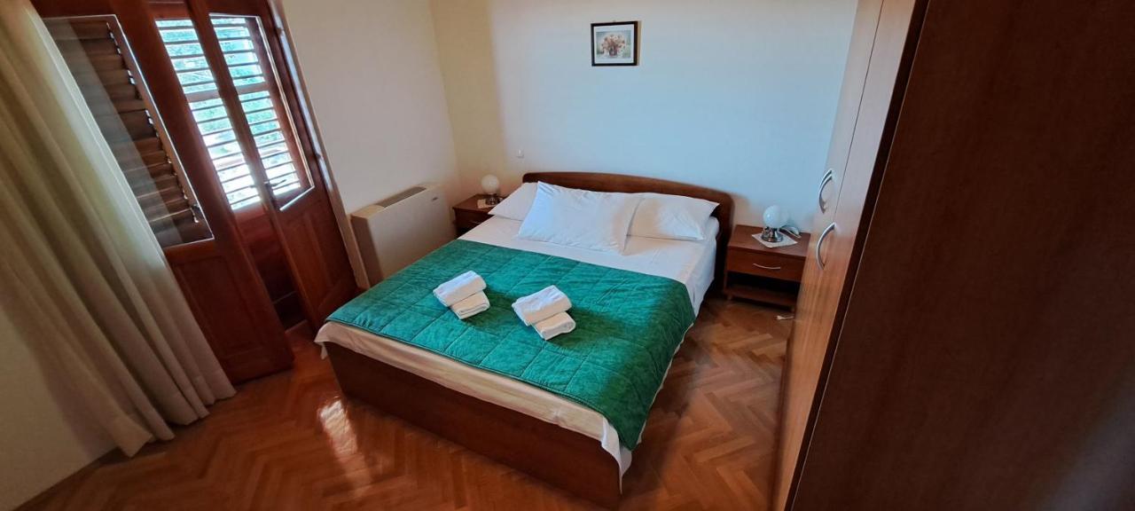 Apartment With Splendid Sea View Трогір Екстер'єр фото