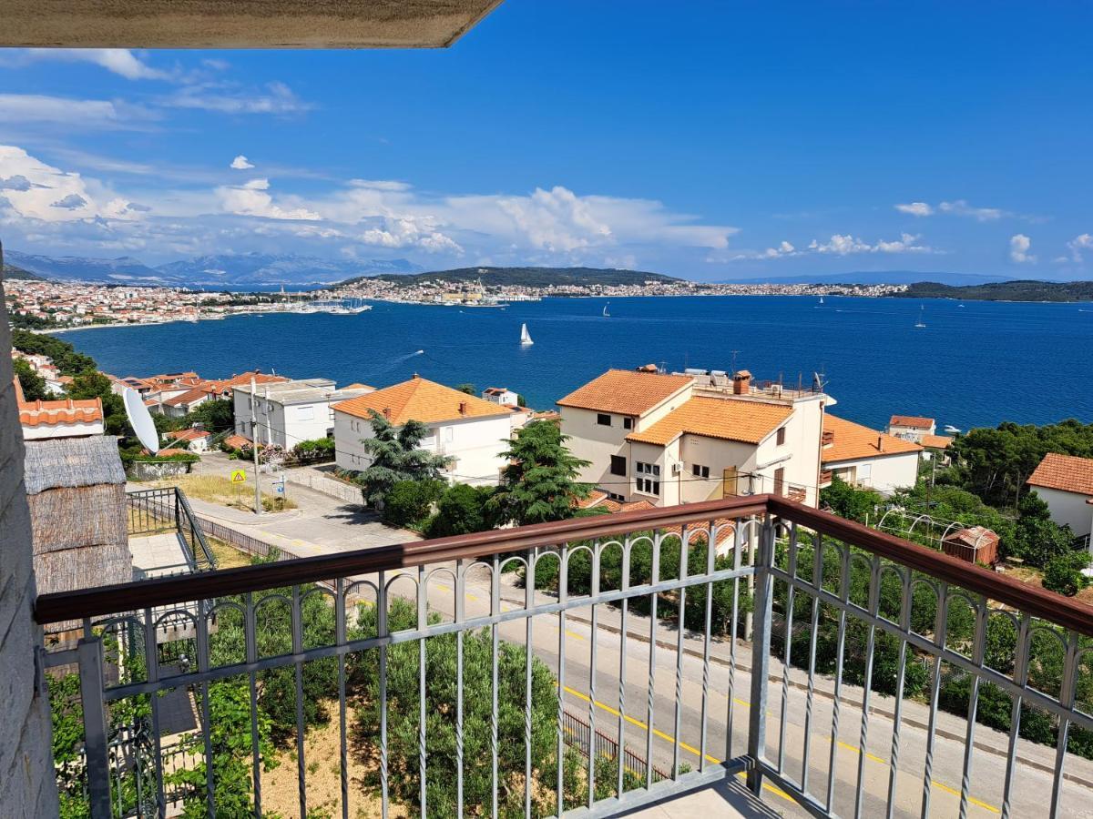 Apartment With Splendid Sea View Трогір Екстер'єр фото