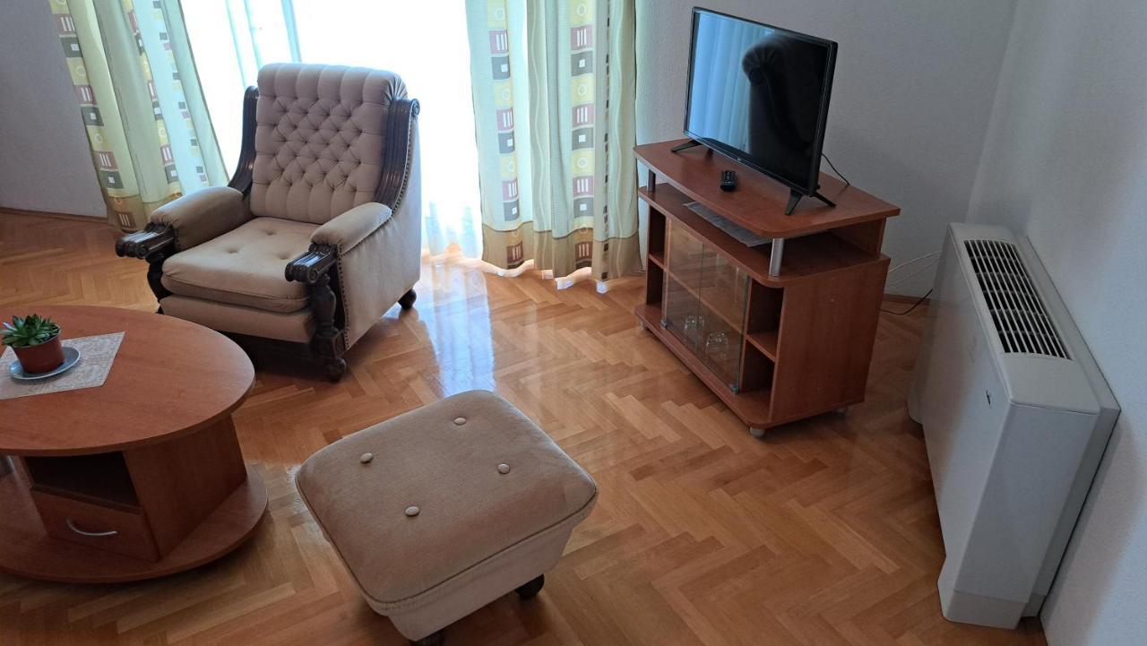 Apartment With Splendid Sea View Трогір Екстер'єр фото