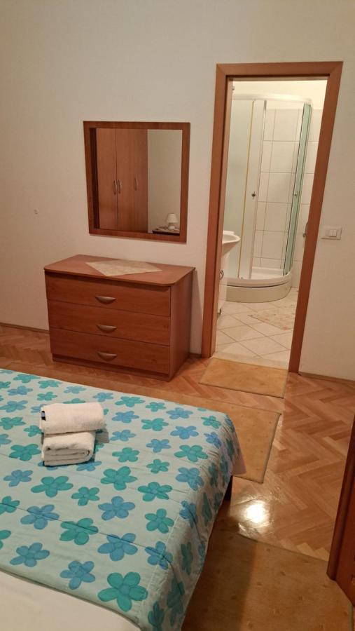 Apartment With Splendid Sea View Трогір Екстер'єр фото