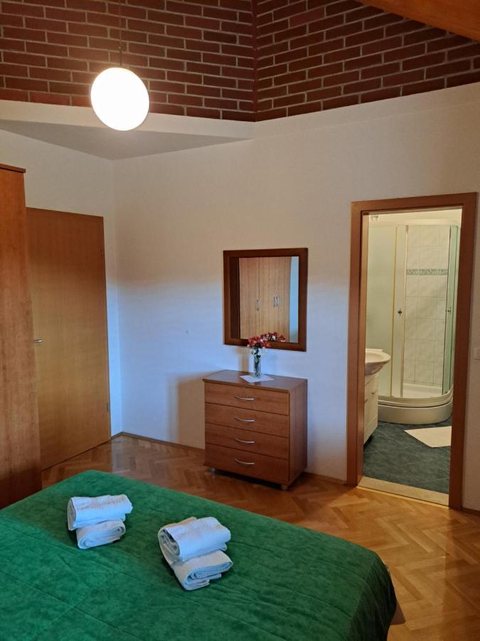 Apartment With Splendid Sea View Трогір Екстер'єр фото