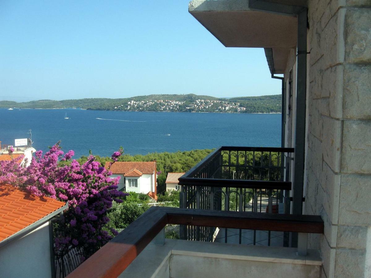 Apartment With Splendid Sea View Трогір Екстер'єр фото