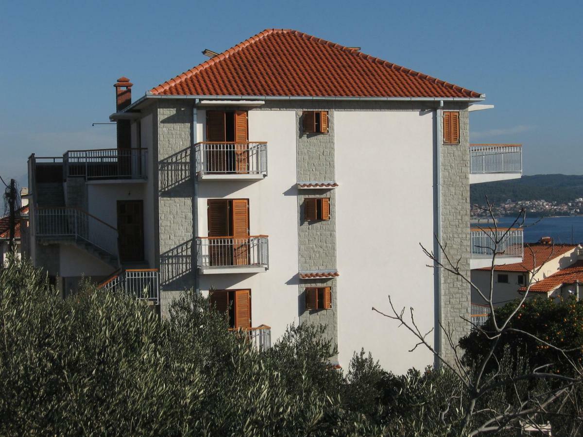 Apartment With Splendid Sea View Трогір Екстер'єр фото