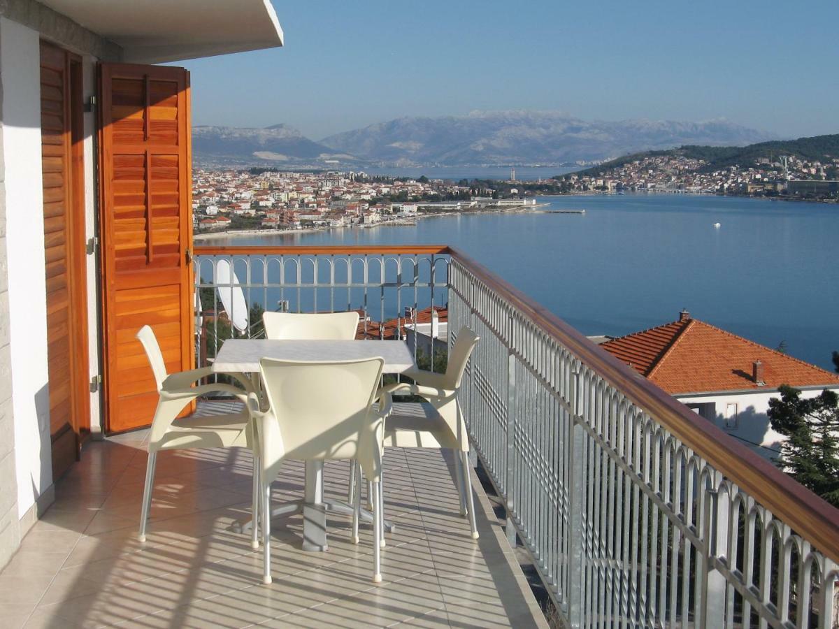 Apartment With Splendid Sea View Трогір Екстер'єр фото