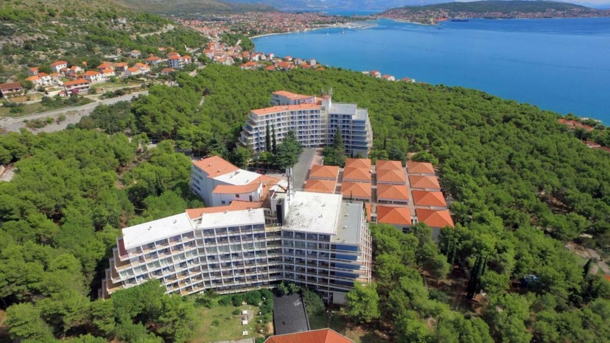 Apartment With Splendid Sea View Трогір Екстер'єр фото
