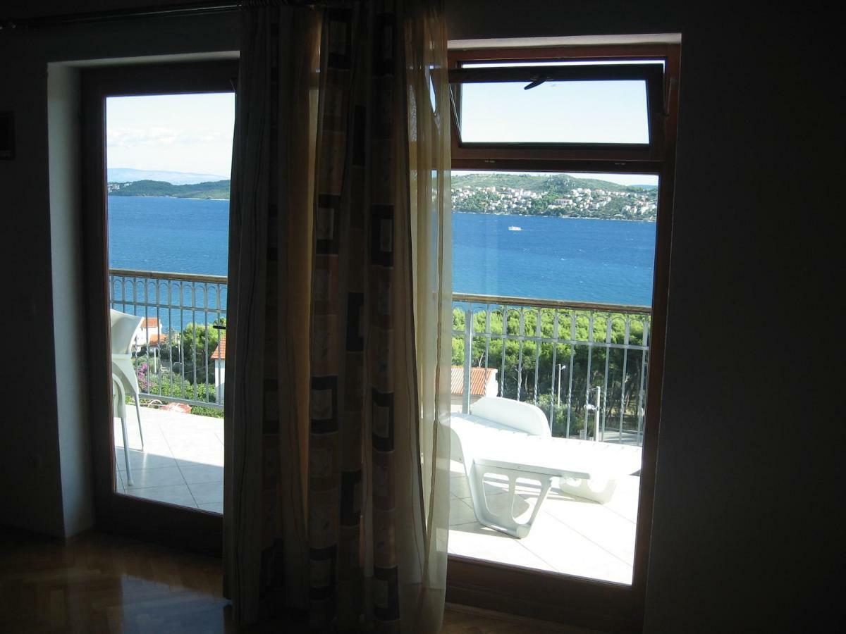 Apartment With Splendid Sea View Трогір Екстер'єр фото